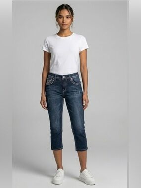 L.A. idol Dark Blue Cropped Jeans 010